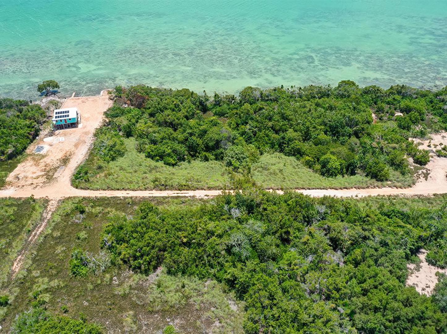 Seafront Lots near Blackbeard – Private island in Central America